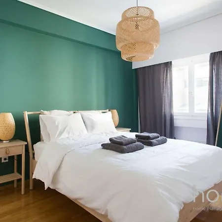 102m² - Roof Garden With Acropolis View